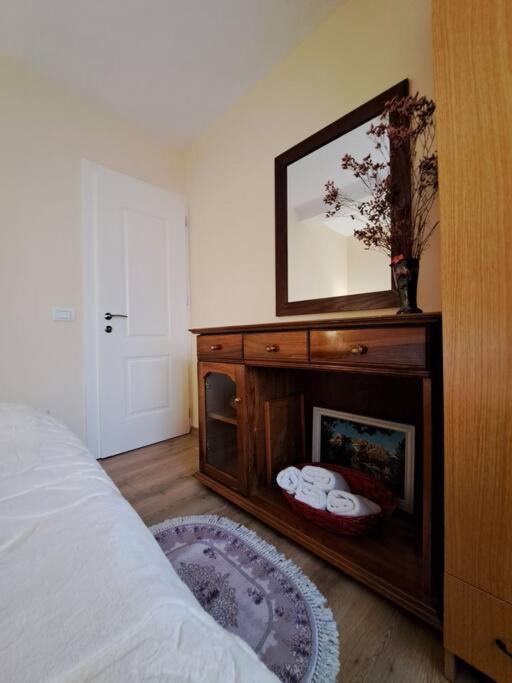 Quiet, Cozy, Luminous Apartment Tirana Esterno foto